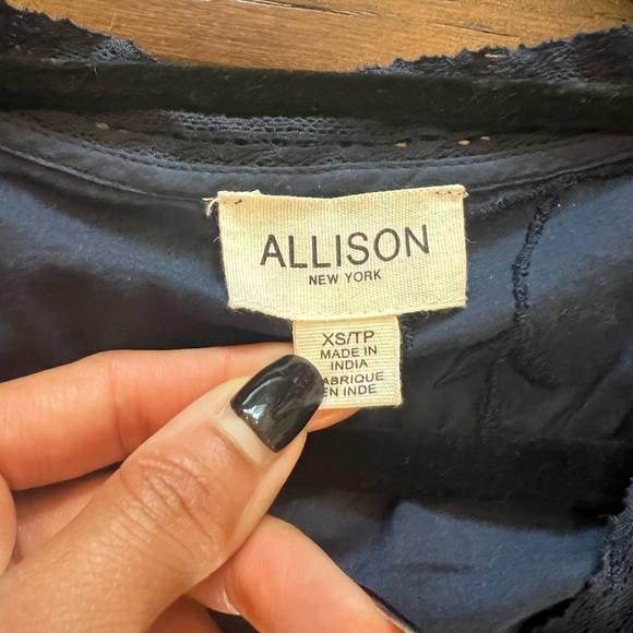 Allison New York dress - Picture 2 of 4